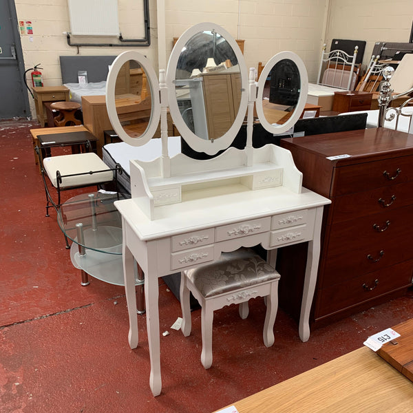 Dressing table