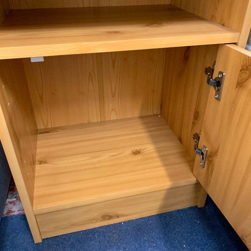 Bedside cabinets