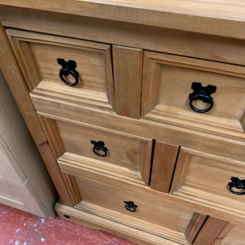 Chest of drawers