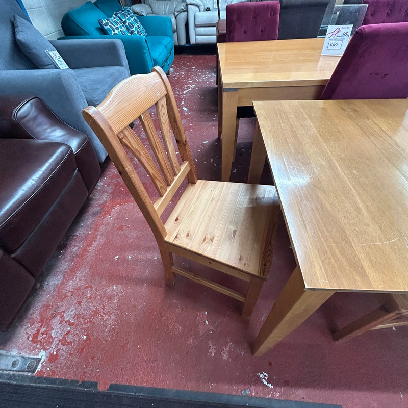 Kitchen Table and 2 chairs