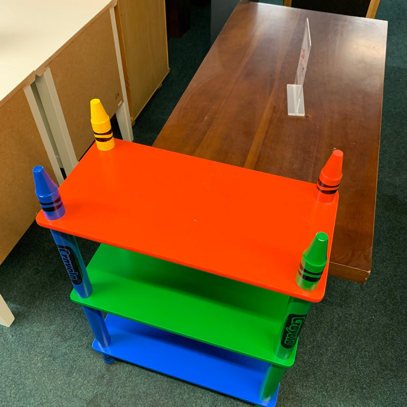 Kids shelving unit