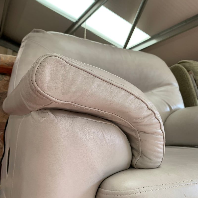 Recliner armchair