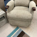 Rise and recliner armchair