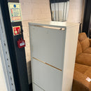 Shoe cabinet