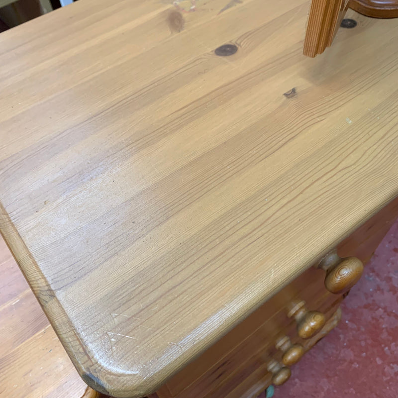 Dressing table