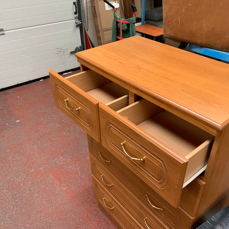 Chest of drawers