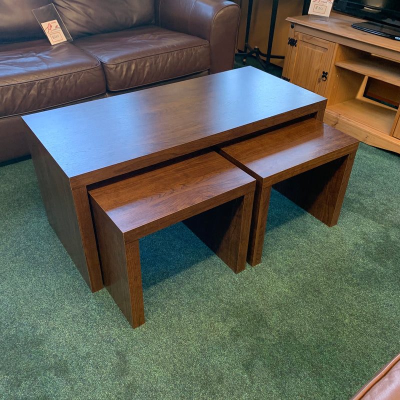 Coffee table set