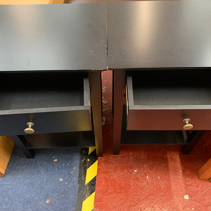 Bedside cabinets