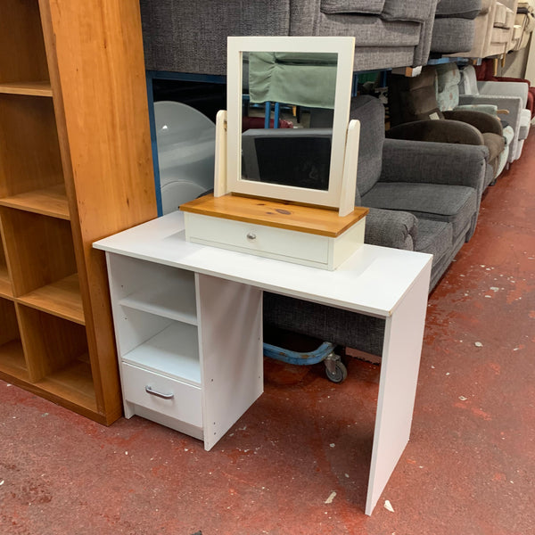 Dressing table