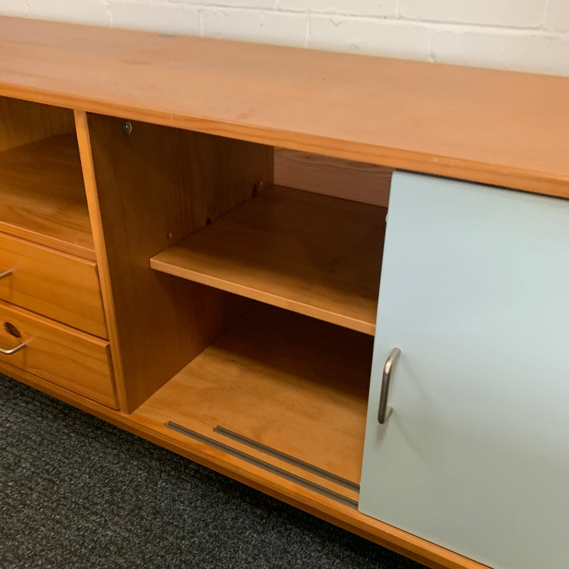 Sideboard
