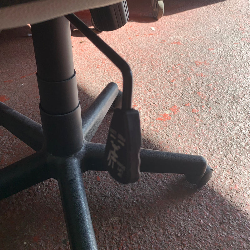 Desk chair