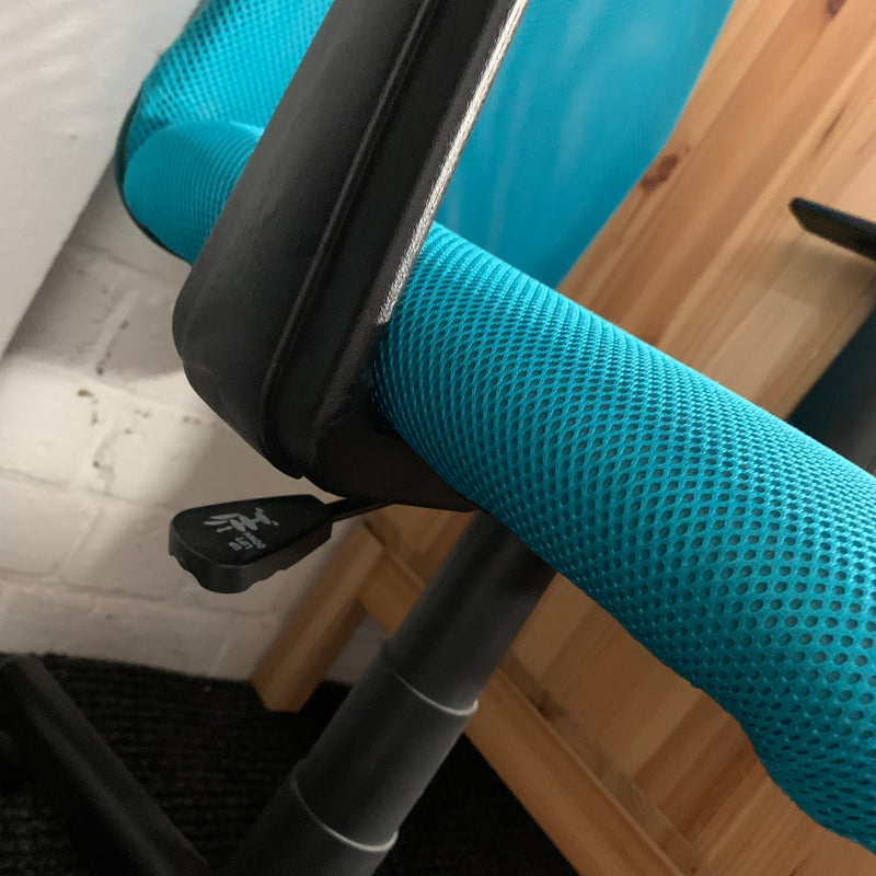 Desk chair