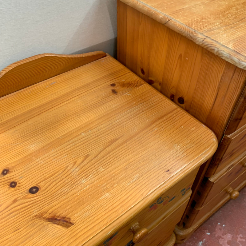 Bedside cabinet
