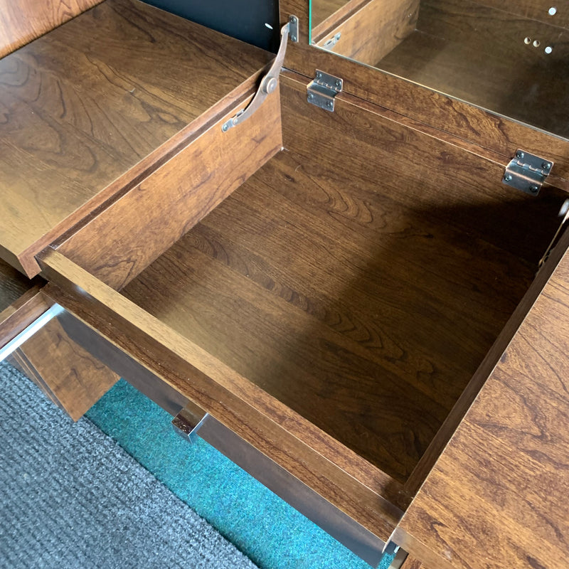 Dressing table