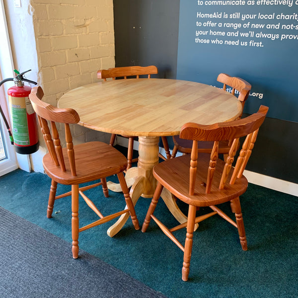 Table 4 chairs