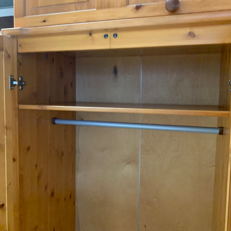 Triple wardrobe