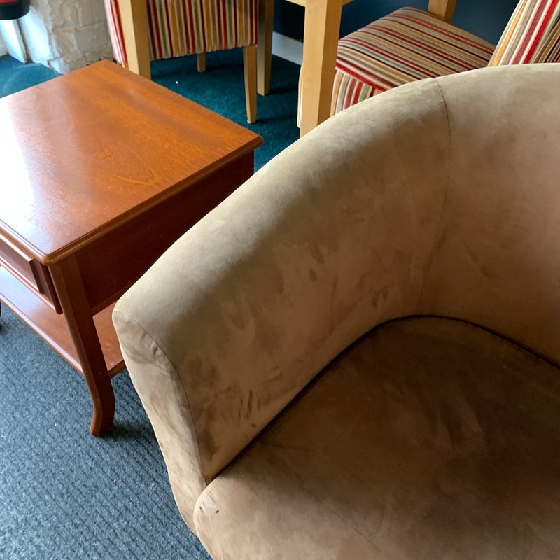 Tub chair