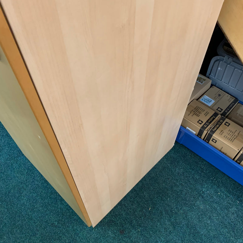 Single wardrobe