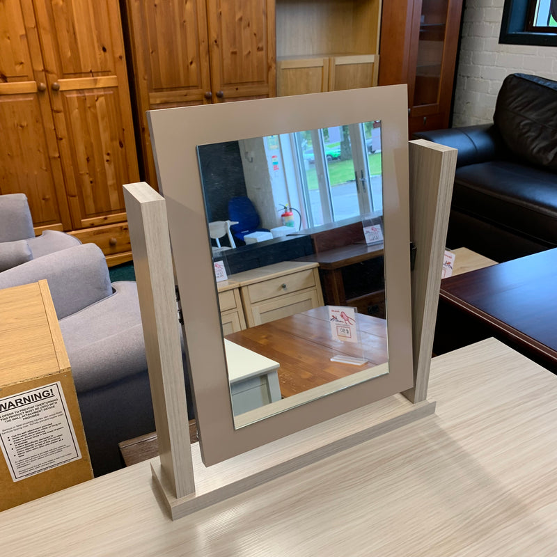Dressing table