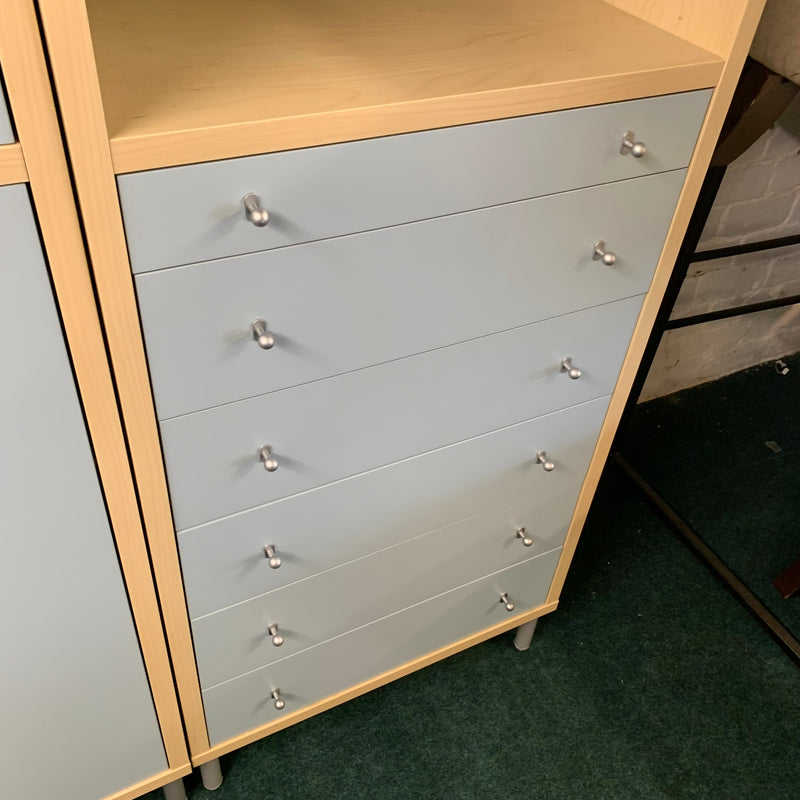Shelving unit