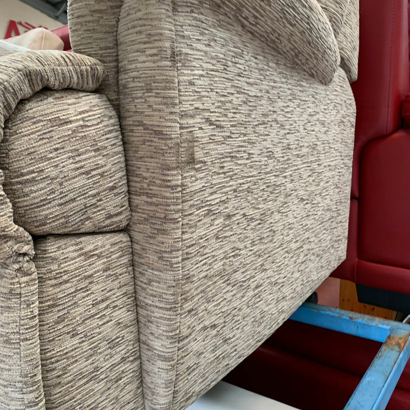 Rise and recliner armchair