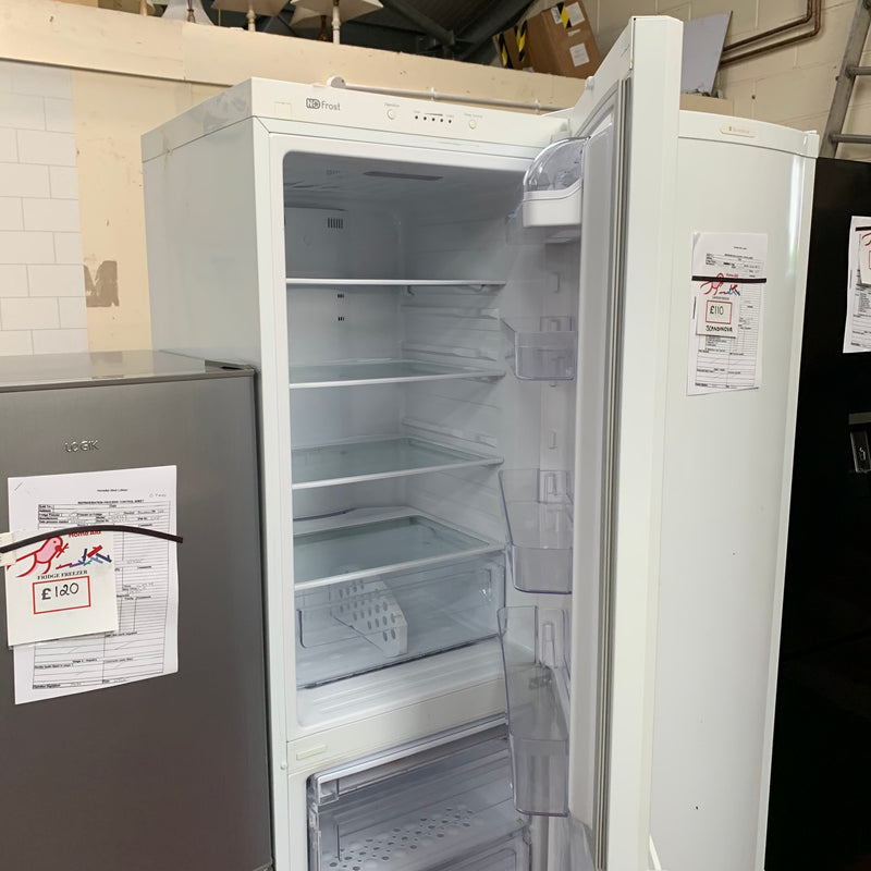 SAMSUNG fridge freezer