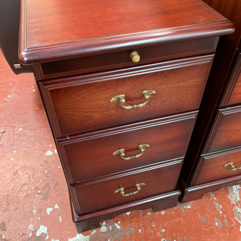 Bedroom set