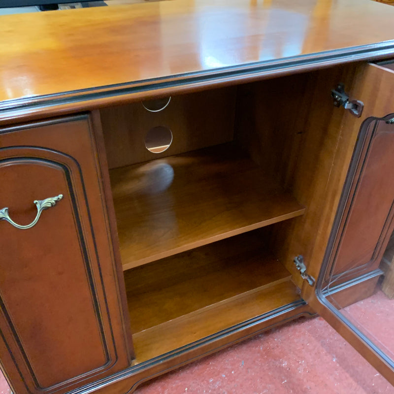 TV cabinet