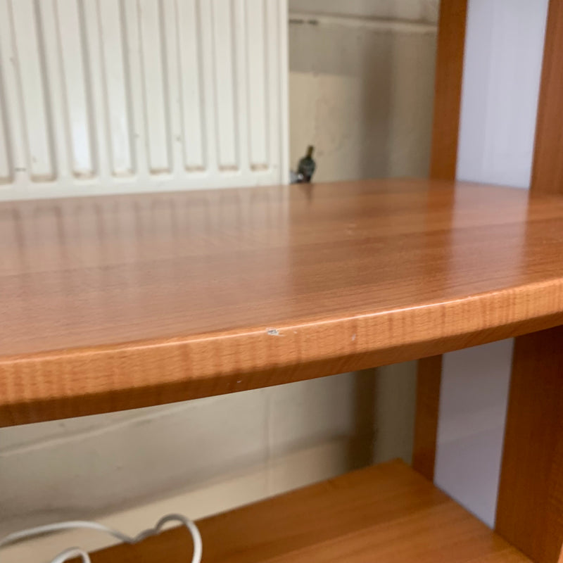 Shelving unit