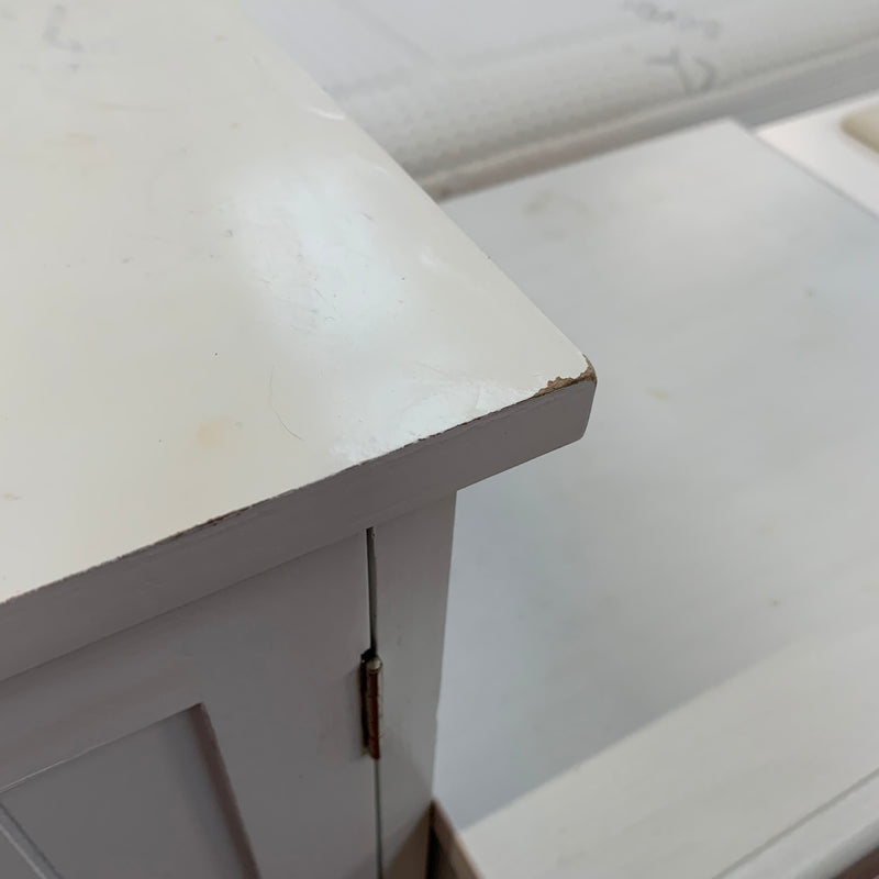 Bathroom cabinet