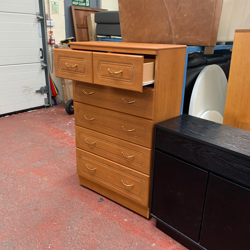 Chest of drawers