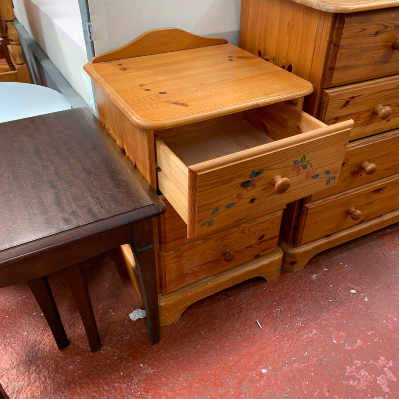 Bedside cabinet