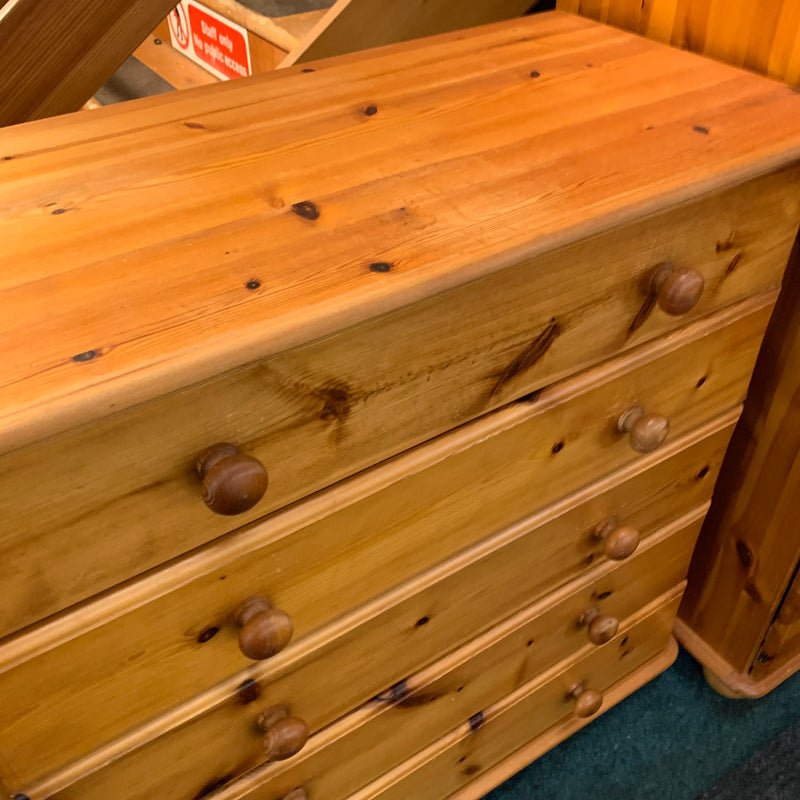 Chest of drawers