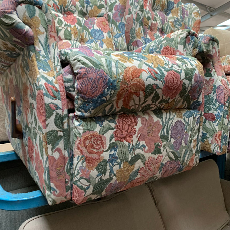 Recliner armchair
