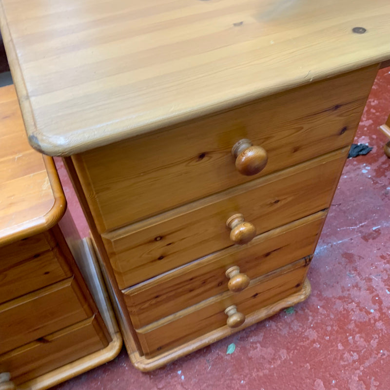 Dressing table