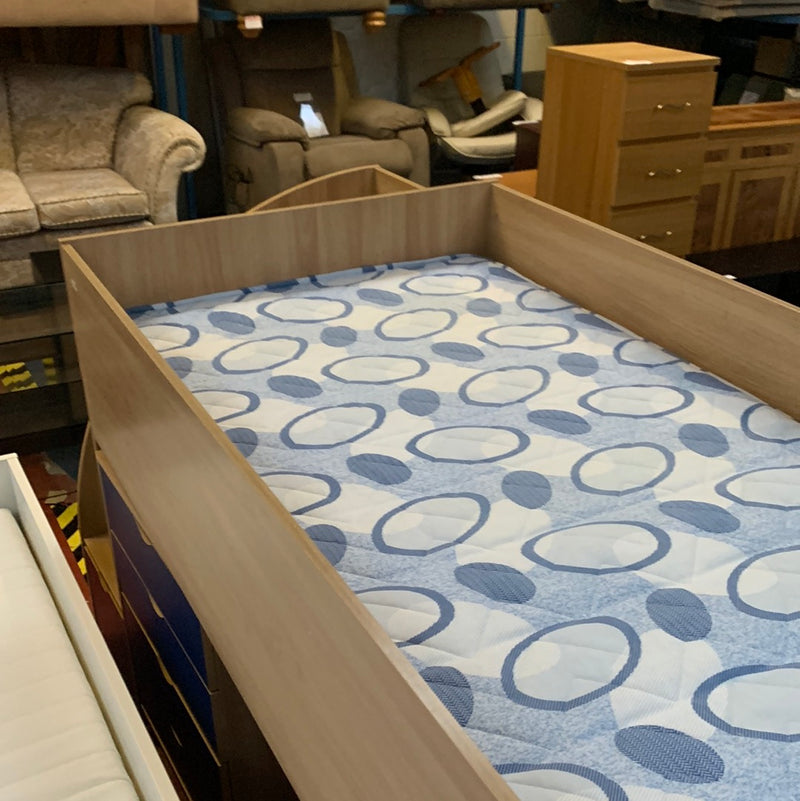 Cabin bed