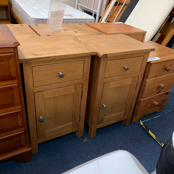 Bedside cabinets