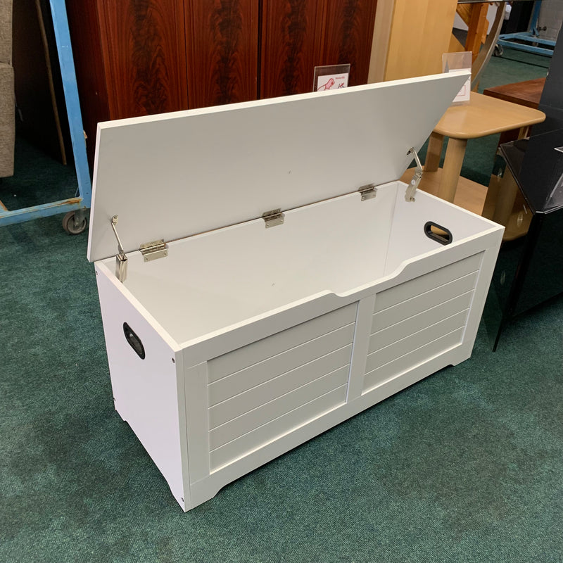 Blanket box