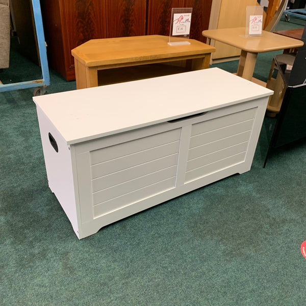 Blanket box