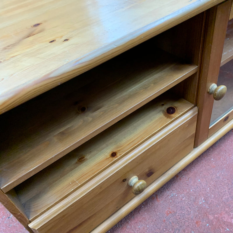 TV cabinet