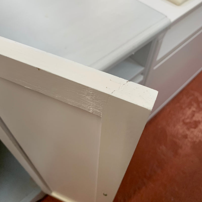 Bathroom cabinet