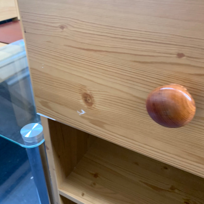 Bedside cabinets