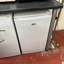 SIA fridge with ice box
