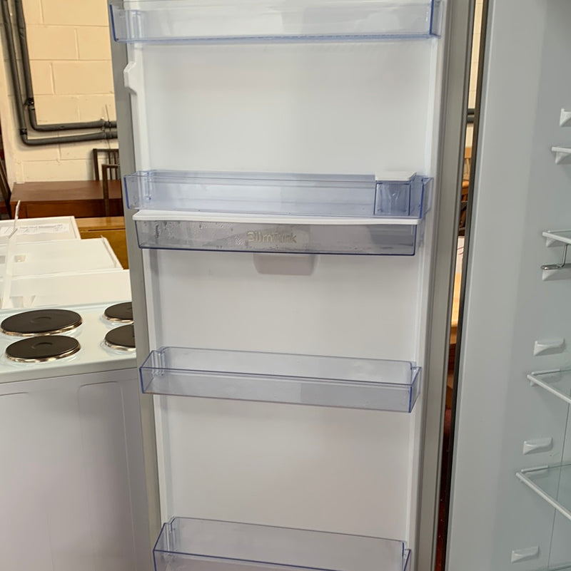 BEKO fridge with water dispenser