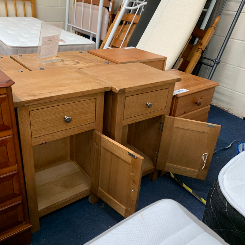 Bedside cabinets