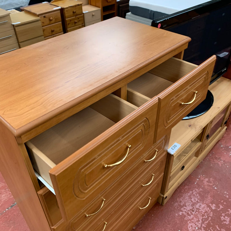 Chest of drawers