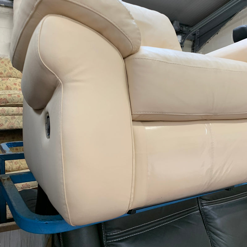 Recliner armchair