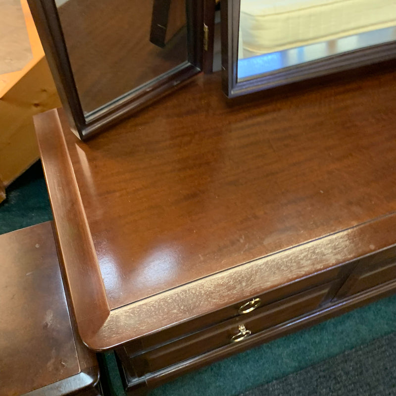 STAG dressing table