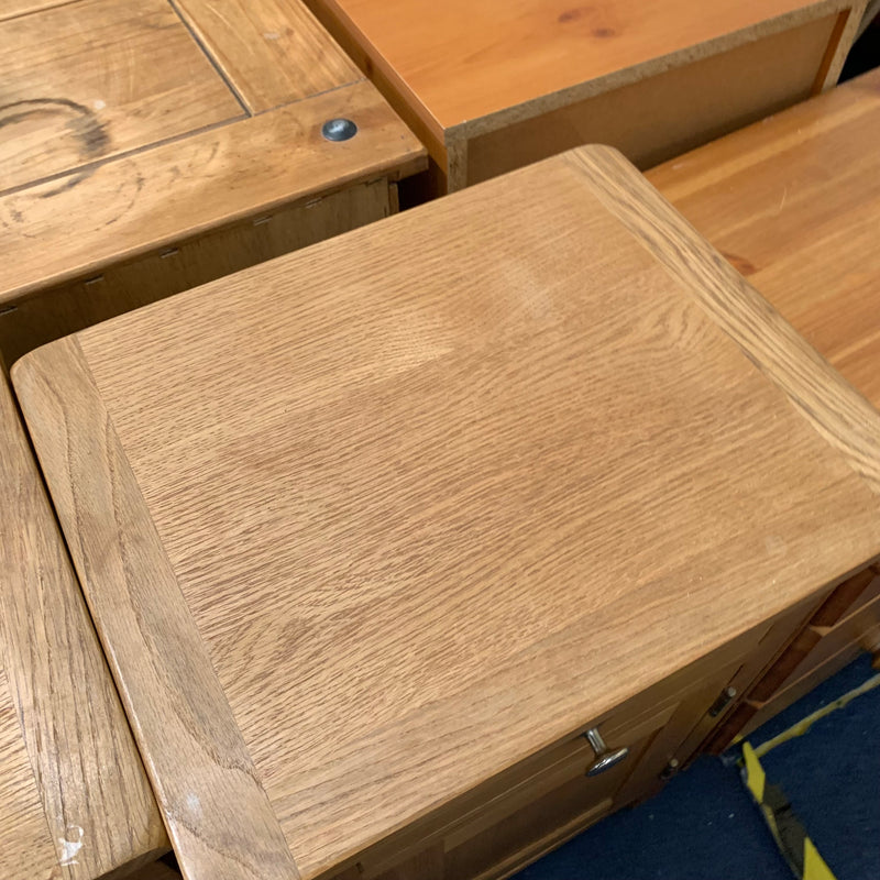 Bedside cabinets