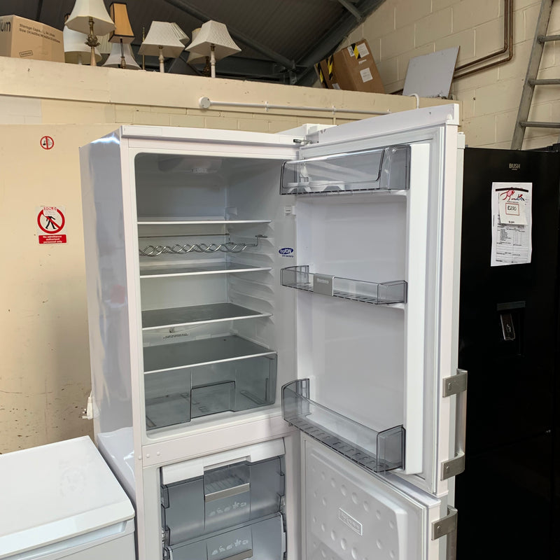 BLOMBERG fridge freezer